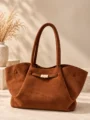 Camel Suede Elegance – Τσάντα Ώμου.