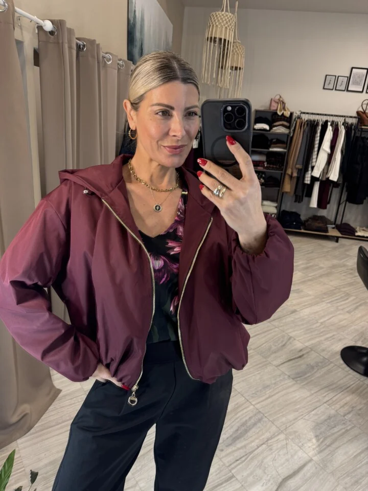 Burgundy Chic Jacket με Κουκούλα